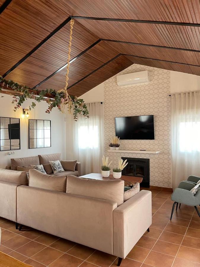 Casa Rural La Alcaparra Эсиха Экстерьер фото