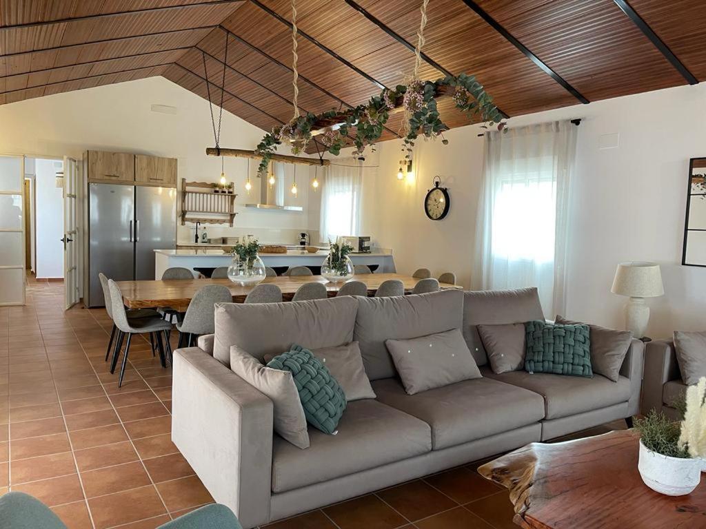 Casa Rural La Alcaparra Эсиха Экстерьер фото