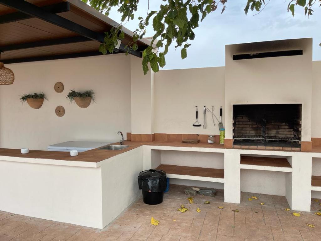 Casa Rural La Alcaparra Эсиха Экстерьер фото